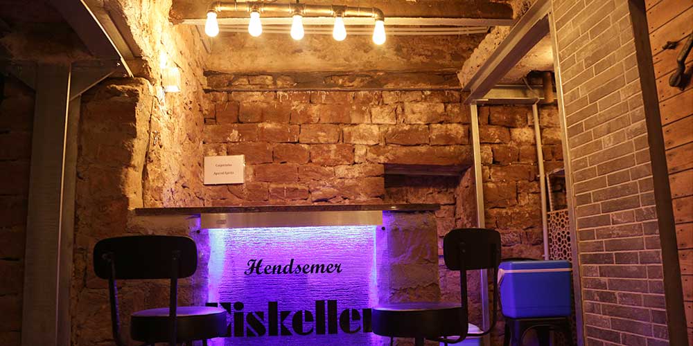 Hendsemer Eiskeller Bar